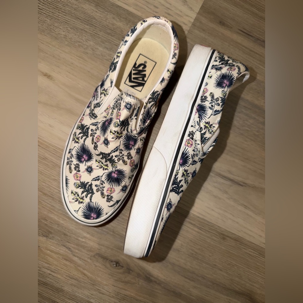 Vans Paradise Floral Classic Slip On Shoe - Picture 6 of 8